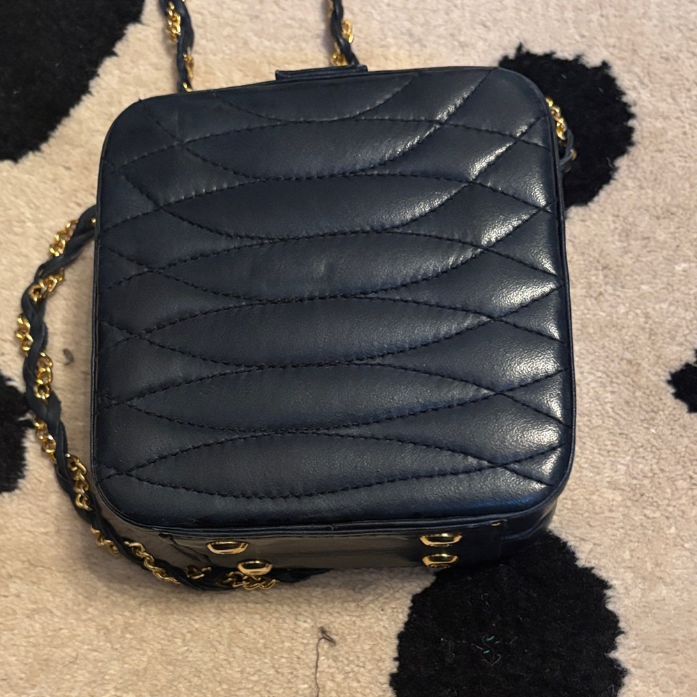 Vintage Navy Giorgio Beverly Hills Quilted Crossbody Bag - Picture 5 of 9